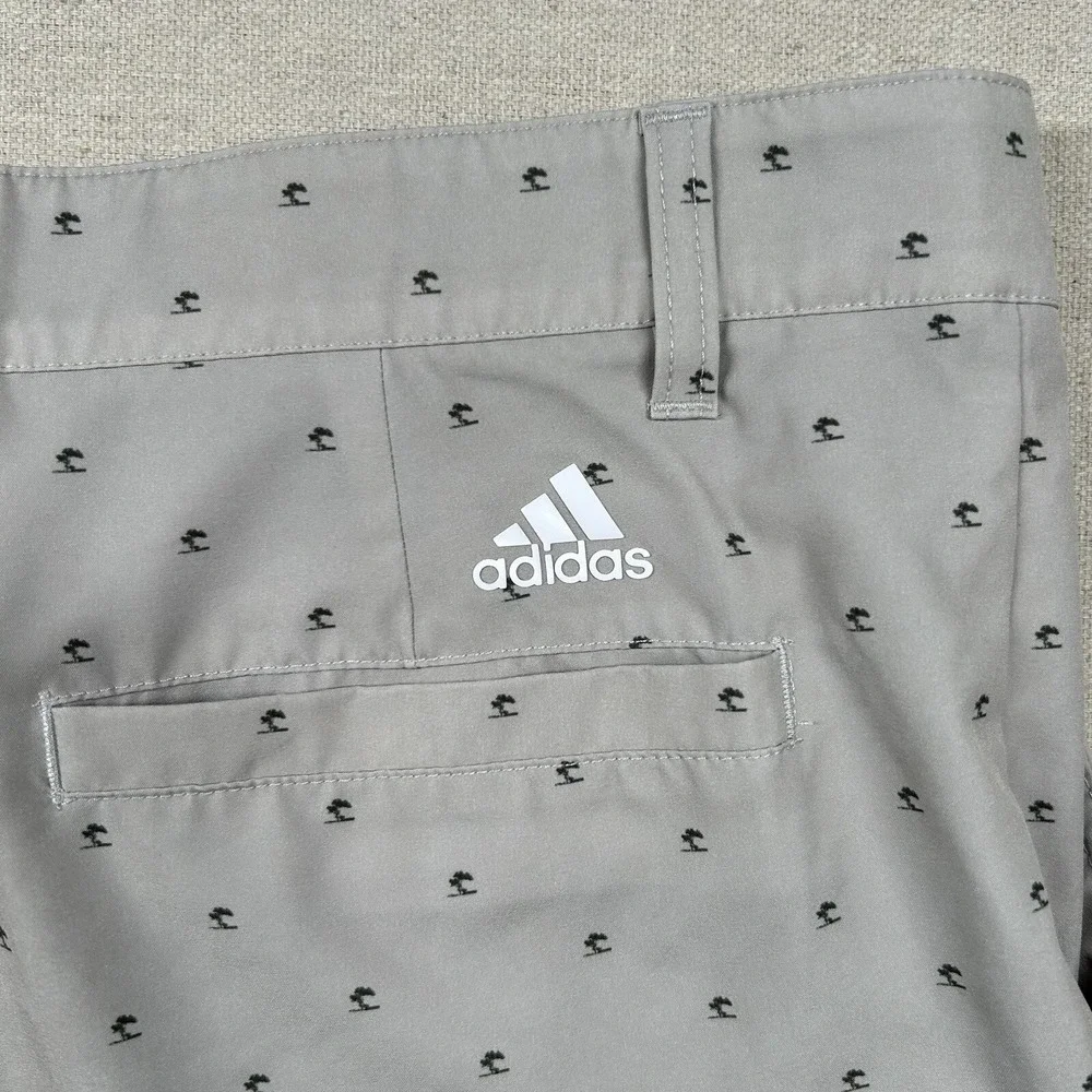 Adidas Golf Shorts Mens 38 Performance Stretch Grippy Waist All Over Print Trees